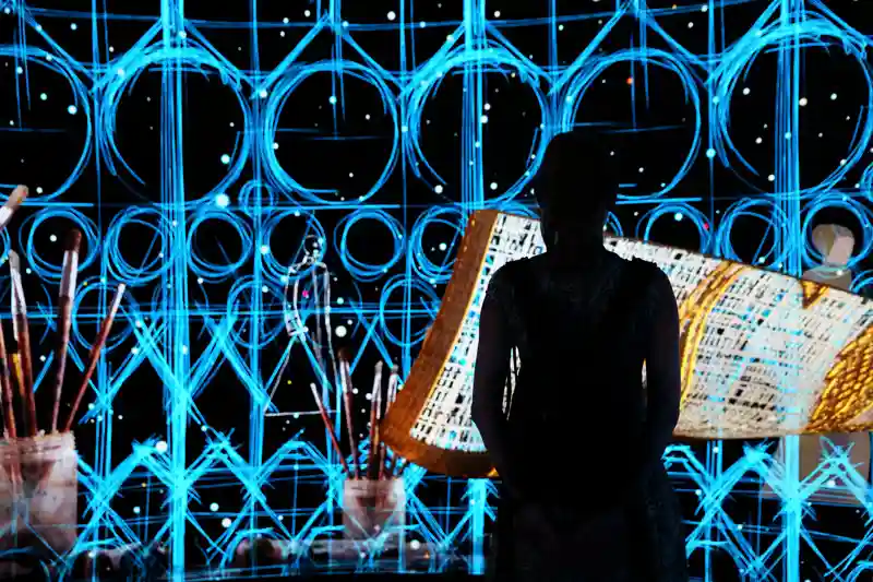 Which Technologies Power Modern Immersive Art Exhibits?